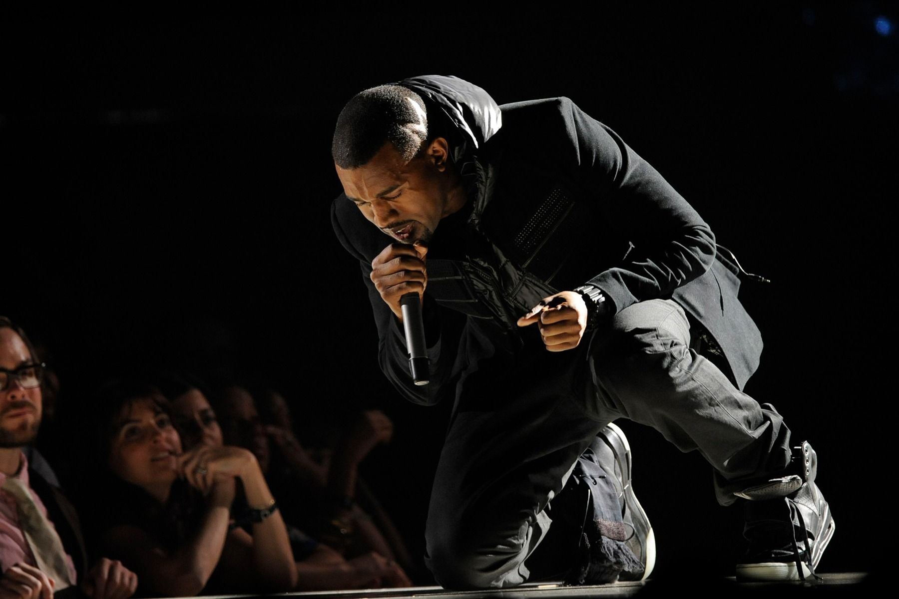 Ye wore an Air Yeezy sample to the 2008 Grammys. It sold for $1.8 million.. Ye performing at the 50th Grammy Awards, 10 Feb 2008, in the black Air Yeezy sample.