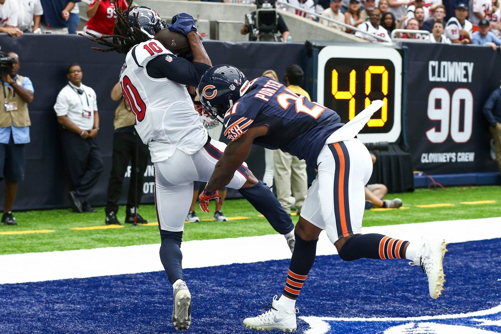 Von Miller warmed up in the first Yeezy cleat, then played in something else. DeAndre Hopkins catching a touchdown against Chicago in the Yeezy 350 cleat, NRG Stadium, Houston, 11 Sep 2016.